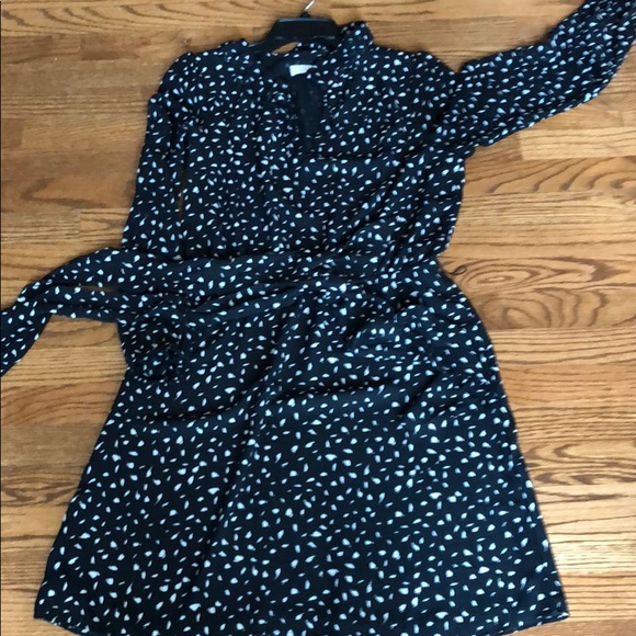 Black dress - Picture 1 of 4